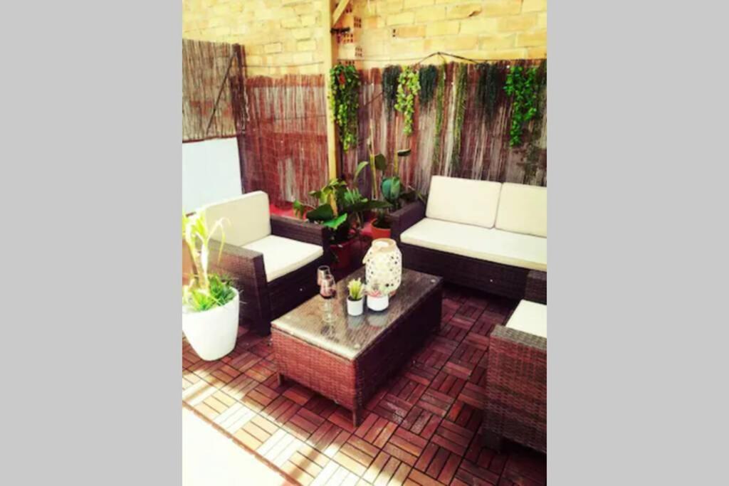 M5 Cool Terrace. Metro 1 Min. Center 15' By Metro Apartman Esplugues de Llobregat Kültér fotó