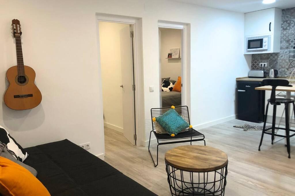 M5 Cool Terrace. Metro 1 Min. Center 15' By Metro Apartman Esplugues de Llobregat Kültér fotó