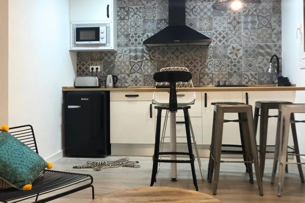 M5 Cool Terrace. Metro 1 Min. Center 15' By Metro Apartman Esplugues de Llobregat Kültér fotó